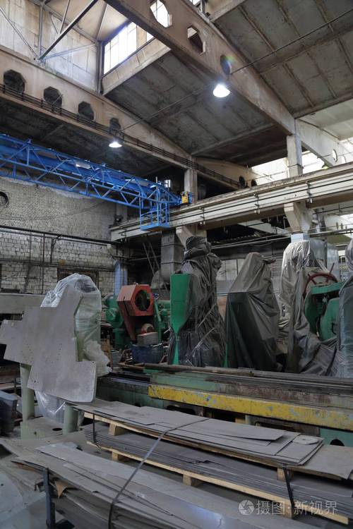 制造工厂大型金属加工和工具搬运车间照片-正版商用图片1s0lqj-摄图新