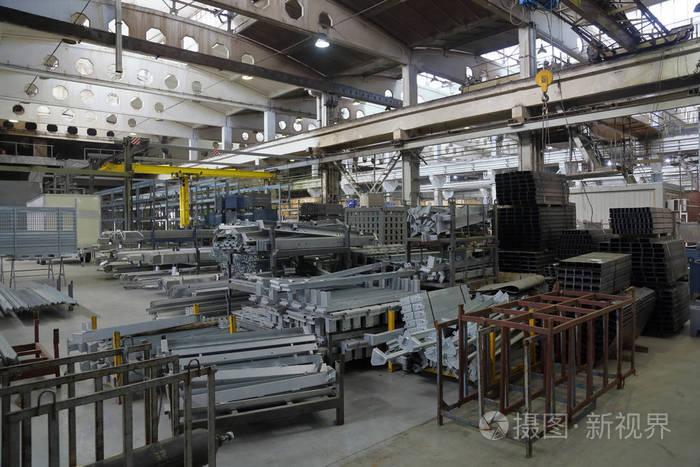 制造工厂大型金属加工和工具搬运车间照片-正版商用图片1s0lpv-摄图新